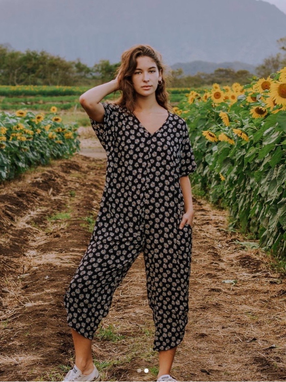 Ava Sky by Fighting Eel Birkin Jumper in Black Daisy Print Black Floral Size XL